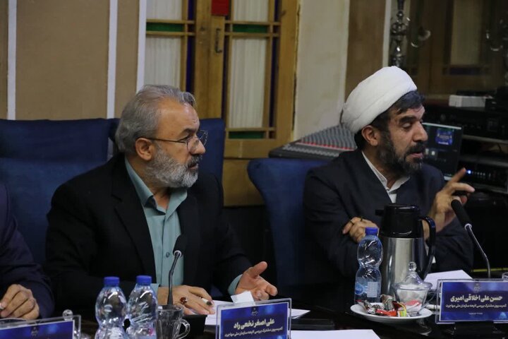 نشست کمیسیون مشترک بررسی لایحه سازمان ملی مهاجرت در یزد