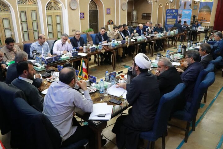 نشست کمیسیون مشترک بررسی لایحه سازمان ملی مهاجرت در یزد