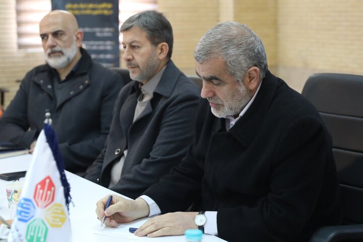 بازدید دکتر نیکزاد از پارک علم و فناوری شهرستان فولاد شهر اصفهان