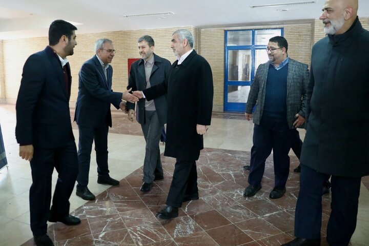 بازدید دکتر نیکزاد از پارک علم و فناوری شهرستان فولاد شهر اصفهان