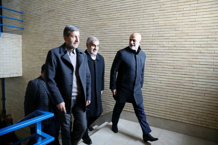 بازدید دکتر نیکزاد از پارک علم و فناوری شهرستان فولاد شهر اصفهان