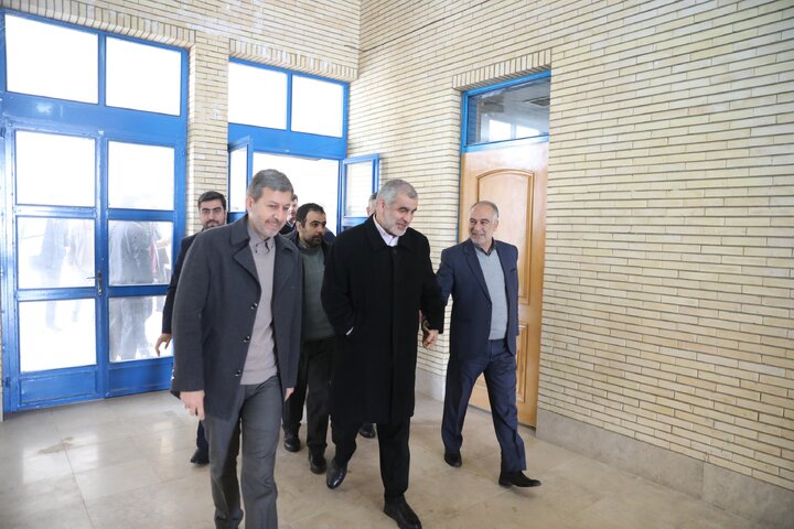 بازدید دکتر نیکزاد از پارک علم و فناوری شهرستان فولاد شهر اصفهان