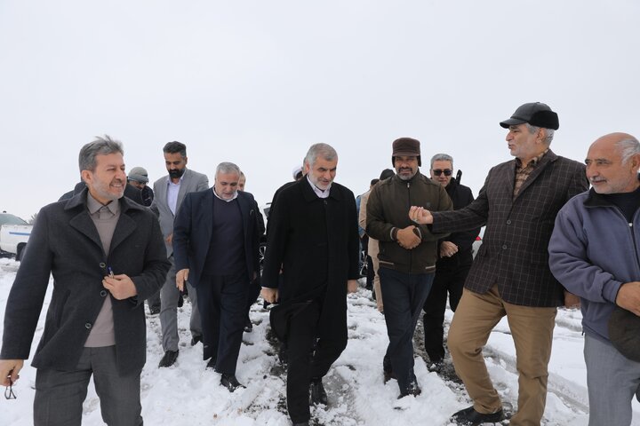 حضور دکتر نیکزاد در آیین کلنگ‌زنی منطقه ویژه اقتصادی هوش‌مصنوعی زرین‌شهر شهرستان لِنجان