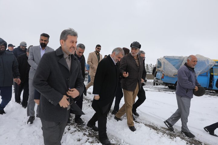 حضور دکتر نیکزاد در آیین کلنگ‌زنی منطقه ویژه اقتصادی هوش‌مصنوعی زرین‌شهر شهرستان لِنجان