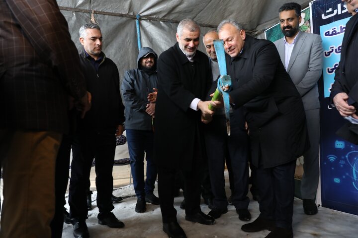 حضور دکتر نیکزاد در آیین کلنگ‌زنی منطقه ویژه اقتصادی هوش‌مصنوعی زرین‌شهر شهرستان لِنجان