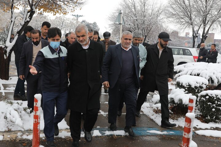 بازدید دکتر نیکزاد از کارخانه ذوب آهن اصفهان