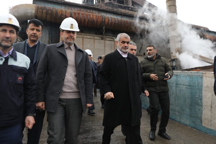 بازدید دکتر نیکزاد از کارخانه ذوب آهن اصفهان