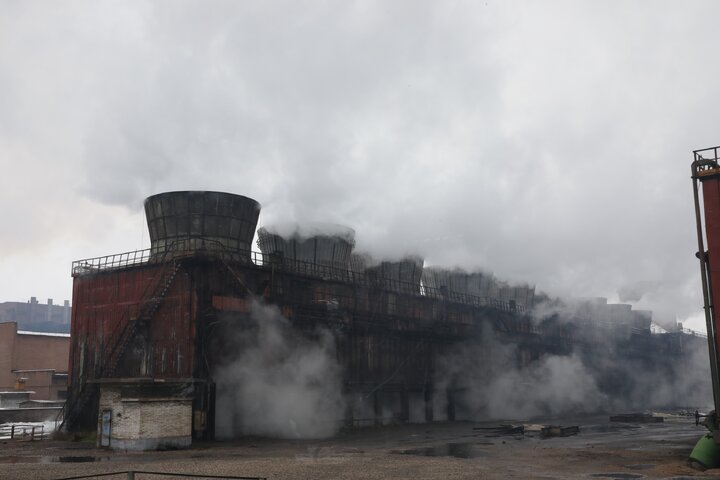 بازدید دکتر نیکزاد از کارخانه ذوب آهن اصفهان