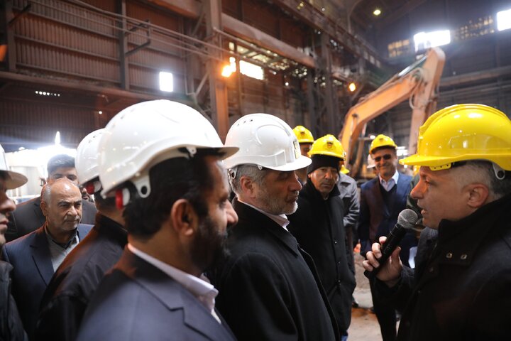 بازدید دکتر نیکزاد از کارخانه ذوب آهن اصفهان