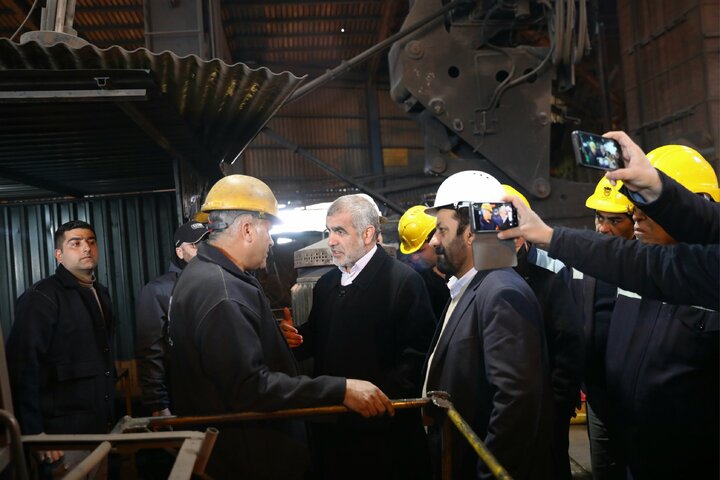 بازدید دکتر نیکزاد از کارخانه ذوب آهن اصفهان