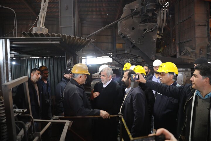 بازدید دکتر نیکزاد از کارخانه ذوب آهن اصفهان