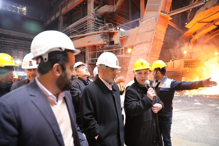 بازدید دکتر نیکزاد از کارخانه ذوب آهن اصفهان