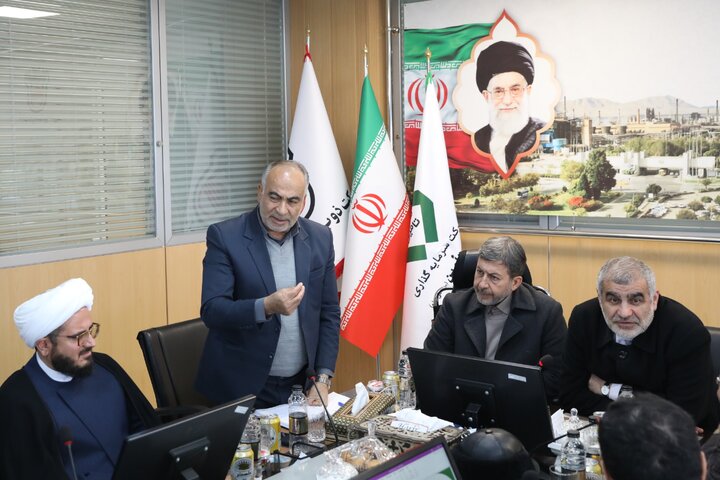 جلسه جمع‌بندی سفر دکتر نیکزاد به شهرستان لنجان، فولادشهر و زرین‌شهر