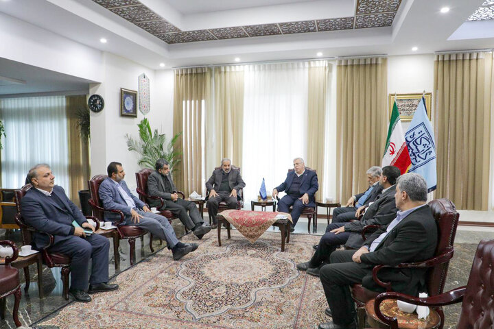 ادای احترام اعضای مجمع نمایندگان استان تهران به شهدای هسته‌ای جنگ ۱۲ روزه