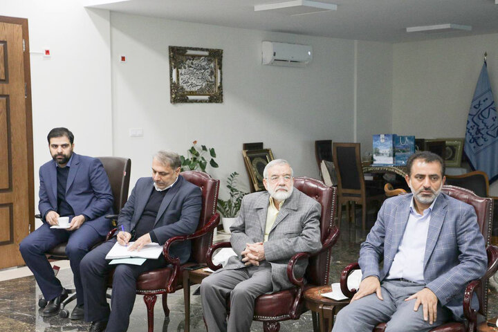 ادای احترام اعضای مجمع نمایندگان استان تهران به شهدای هسته‌ای جنگ ۱۲ روزه