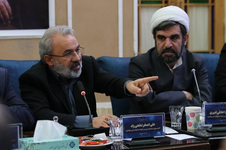 سومین نشست کمیسیون مشترک بررسی لایحه سازمان ملی مهاجرت در یزد