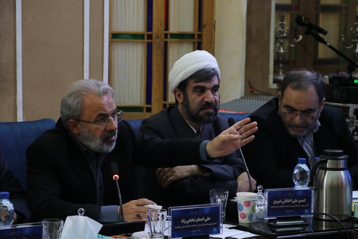 سومین نشست کمیسیون مشترک بررسی لایحه سازمان ملی مهاجرت در یزد