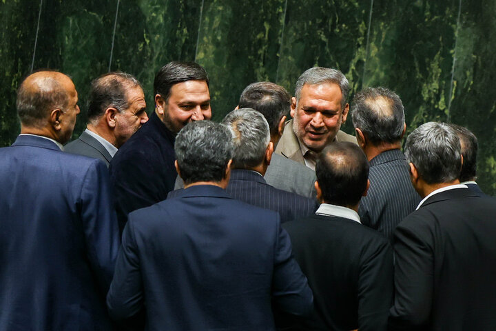 ناطقان میان دستور نشست علنی یکشنبه 30 آذرماه مجلس