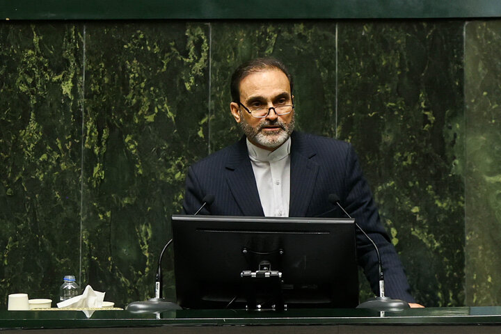 ناطقان میان دستور نشست علنی یکشنبه 30 آذرماه مجلس