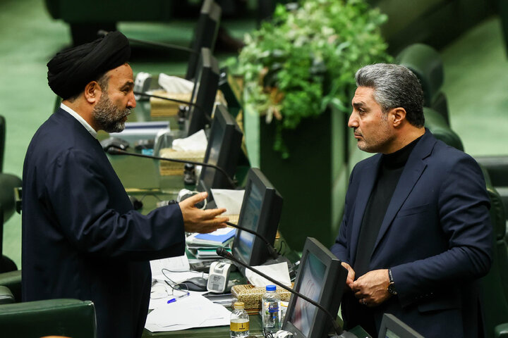 نشست علنی یکشنبه ۳۰ آذر ماه مجلس شورای اسلامی