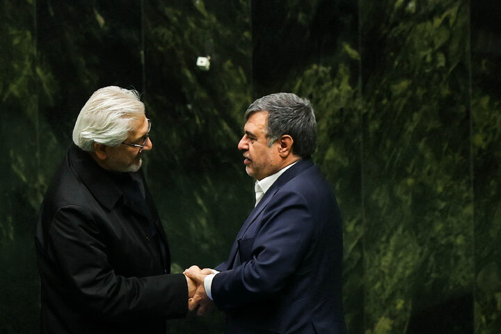 نشست علنی یکشنبه ۳۰ آذر ماه مجلس شورای اسلامی