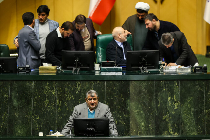 نشست علنی یکشنبه ۳۰ آذر ماه مجلس شورای اسلامی