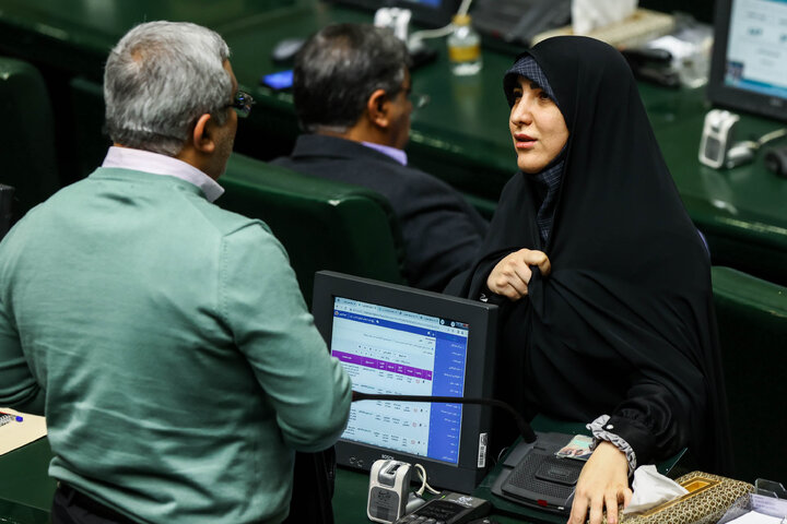 نشست علنی یکشنبه ۳۰ آذر ماه مجلس شورای اسلامی