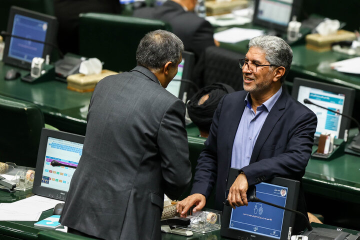 نشست علنی یکشنبه ۳۰ آذر ماه مجلس شورای اسلامی