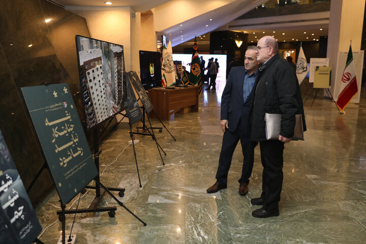 بازدید نمایندگان مجلس شورای اسلامی از نمایشگاه از جنایت تا عدالت