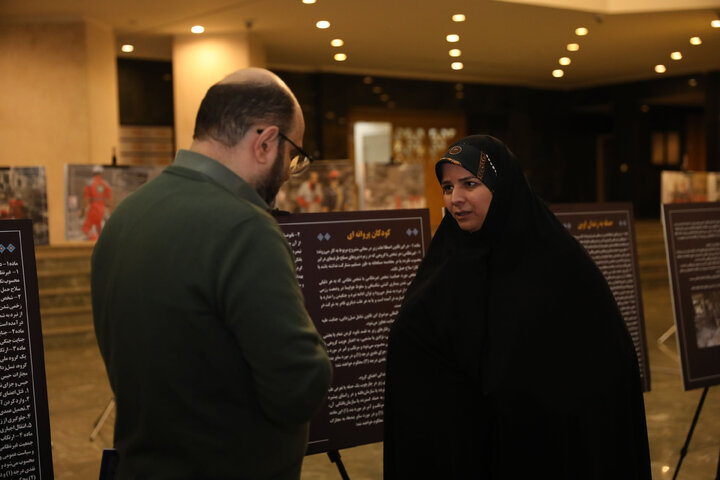 بازدید نمایندگان مجلس شورای اسلامی از نمایشگاه از جنایت تا عدالت