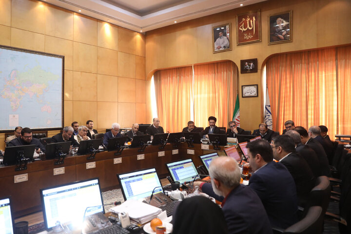 نشست 1 دی ماه کمیسیون صنایع و معادن