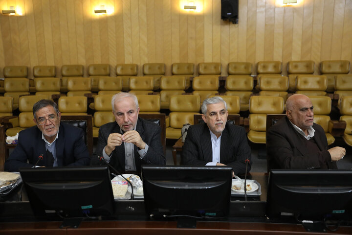 نشست هم اندیشی اجرای سیاست های کلی مقام معظم رهبری