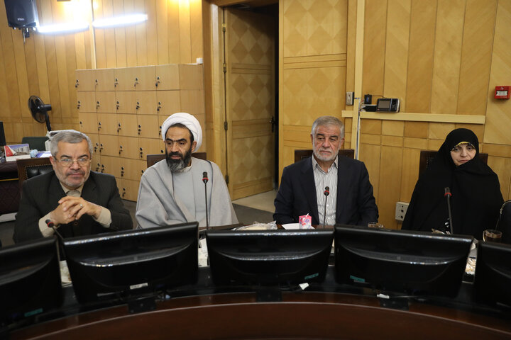 نشست هم اندیشی اجرای سیاست های کلی مقام معظم رهبری