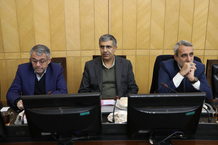 نشست هم اندیشی اجرای سیاست های کلی مقام معظم رهبری