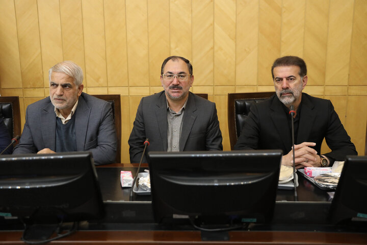 نشست هم اندیشی اجرای سیاست های کلی مقام معظم رهبری