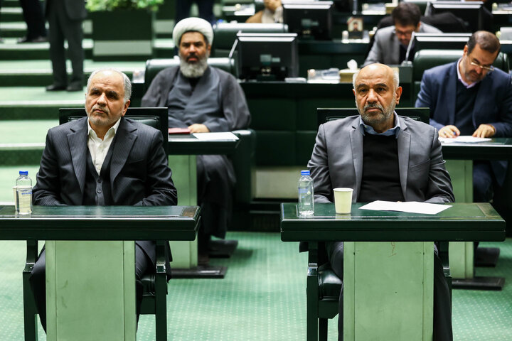 جلسه غیرعلنی نظارتی مجلس با حضور تیم اقتصادی دولت