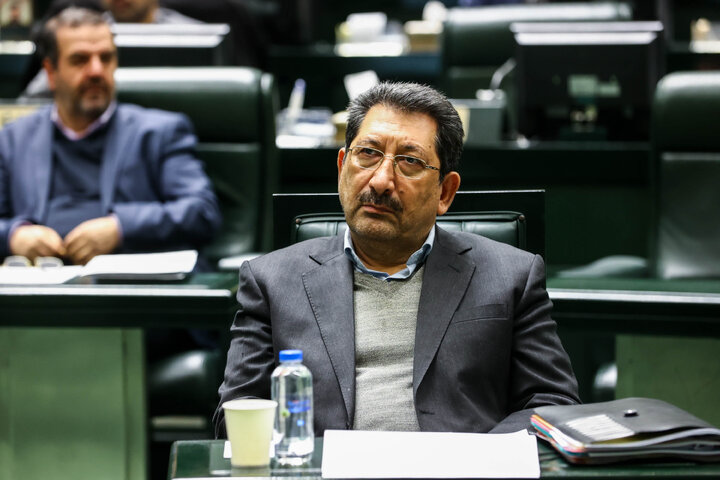 جلسه غیرعلنی نظارتی مجلس با حضور تیم اقتصادی دولت