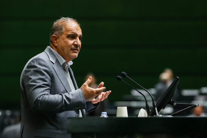 جلسه غیرعلنی نظارتی مجلس با حضور تیم اقتصادی دولت