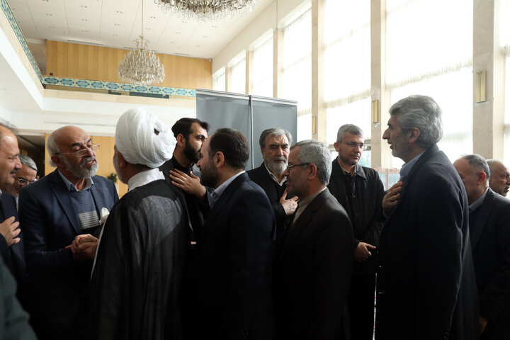 مراسم ختم مادر روح اله نجابت نماینده شیراز