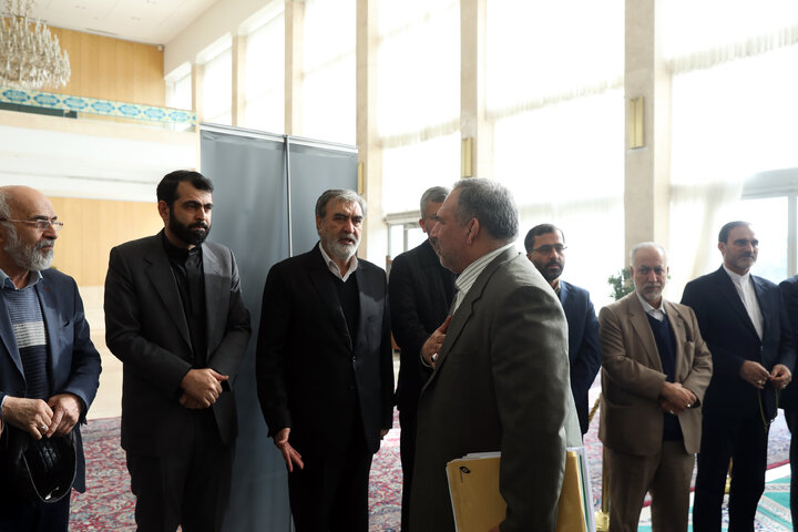 مراسم ختم مادر روح اله نجابت نماینده شیراز