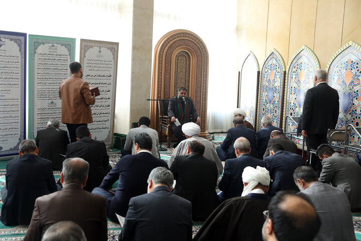 مراسم ختم مادر روح اله نجابت نماینده شیراز