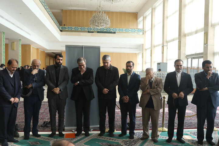 مراسم ختم مادر روح اله نجابت نماینده شیراز