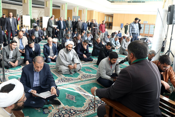 مراسم ختم مادر روح اله نجابت نماینده شیراز