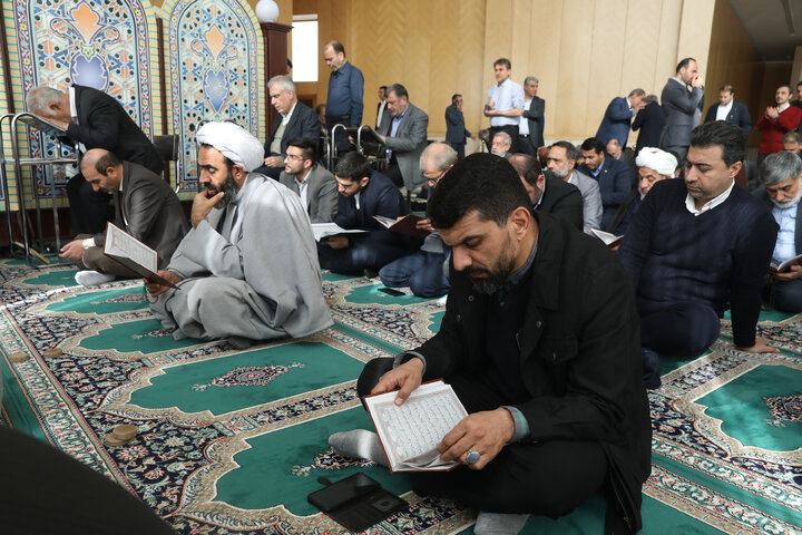 مراسم ختم مادر روح اله نجابت نماینده شیراز