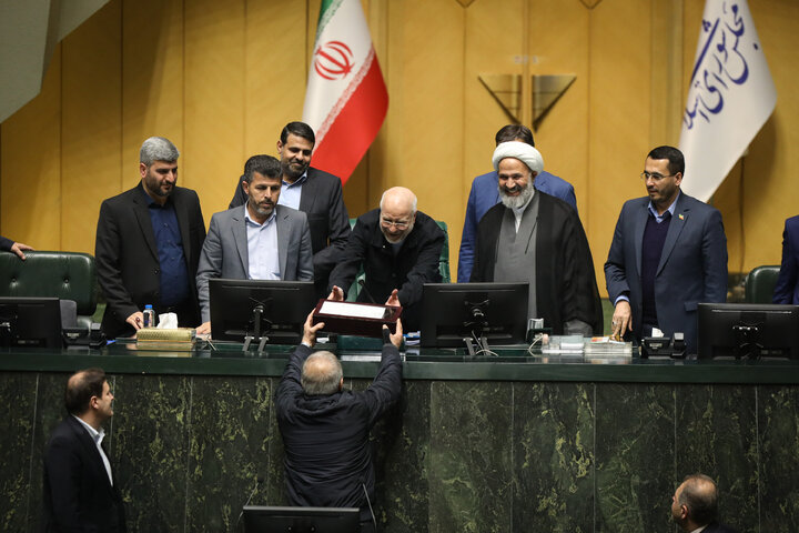 تقدیم لایحه بودجه  سال ۱۴۰۵ کل کشور