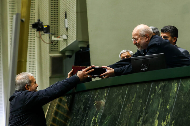 تقدیم لایحه بودجه سال ۱۴۰۵ کل کشور - ۲