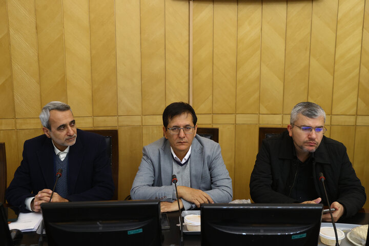نشست چهارشنبه 3 دی ماه نمایندگان با وزیر امور اقتصادی