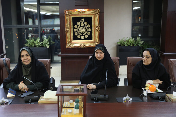 نشست اعضای فراکسیون زنان با وزیر راه و شهرسازی