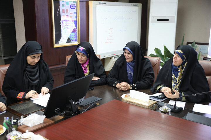 نشست اعضای فراکسیون زنان با وزیر راه و شهرسازی