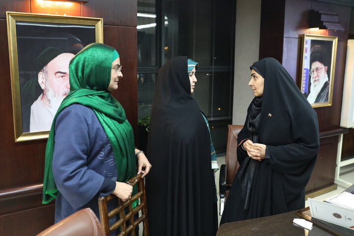 نشست اعضای فراکسیون زنان با وزیر راه و شهرسازی